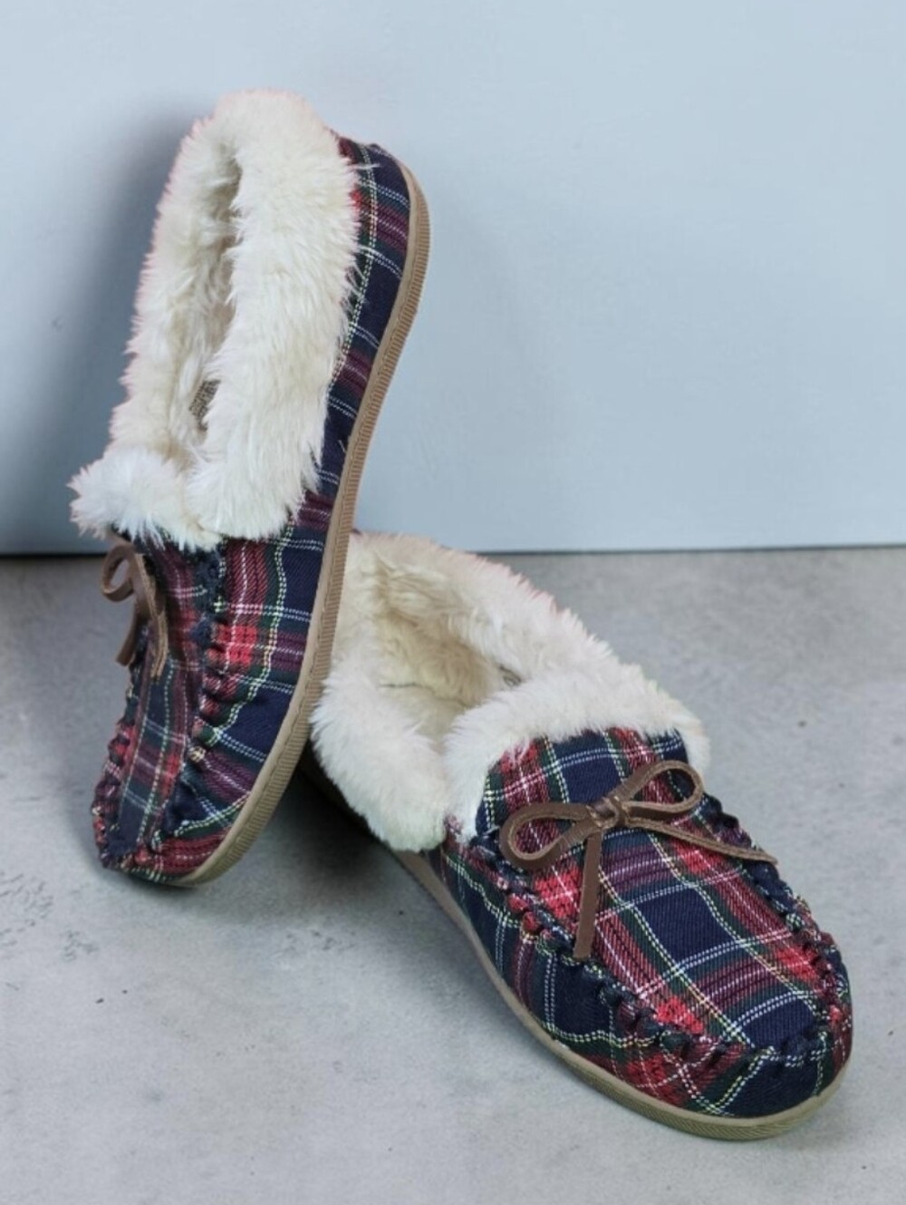 J. Crew Holiday Tarton Plaid Faux Shearling Lined Moccasin House Shoes Size 8